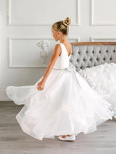 Load image into Gallery viewer, Cora