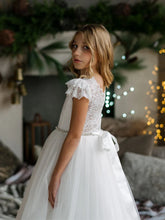 Load image into Gallery viewer, Trista