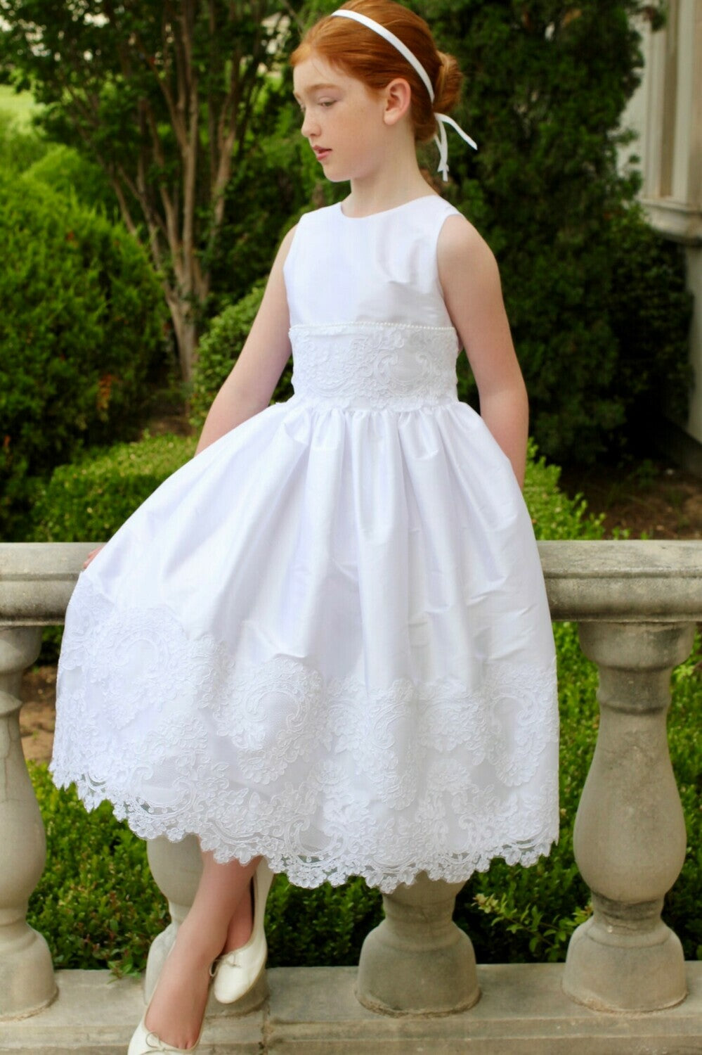 White Taffeta Dress with Lace at Waist