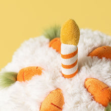 Load image into Gallery viewer, Jellycat Amuseables Carrot Cake plush detail
